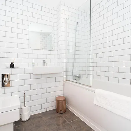 Apartman Luxury - Centre - Netflix & Wifi - 411h Birmingham