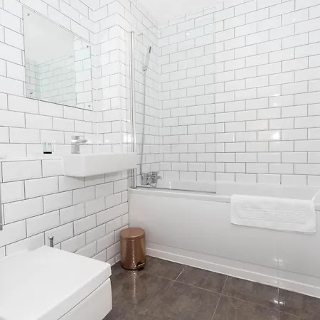 Apartman Luxury - Centre - Netflix & Wifi - 411h Birmingham